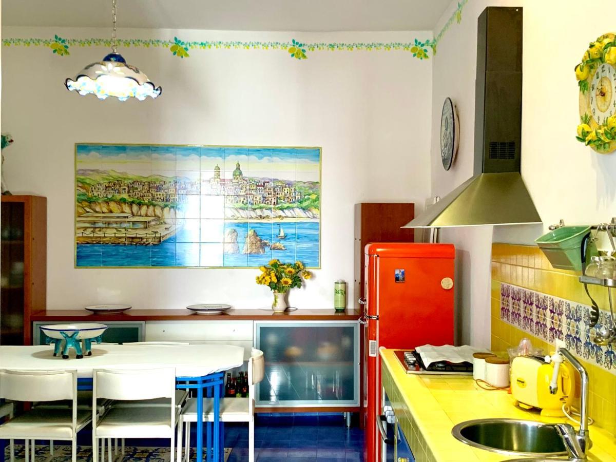 Appartement La Finestra Sul Duomo, Amalfi Coast à Vietri Extérieur photo