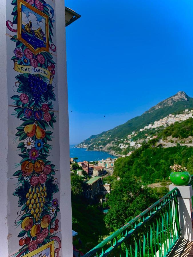 Appartement La Finestra Sul Duomo, Amalfi Coast à Vietri Extérieur photo