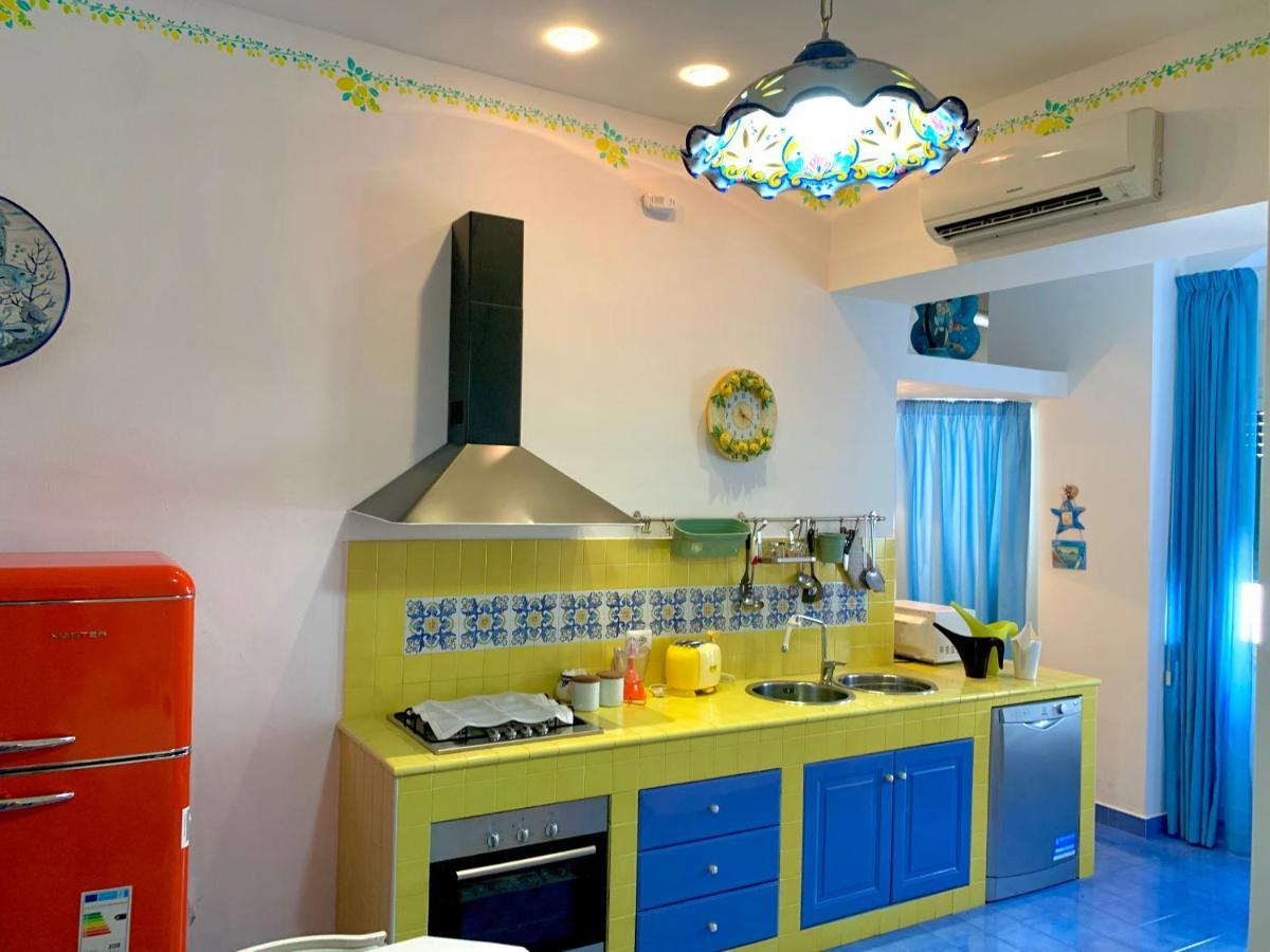 Appartement La Finestra Sul Duomo, Amalfi Coast à Vietri Extérieur photo