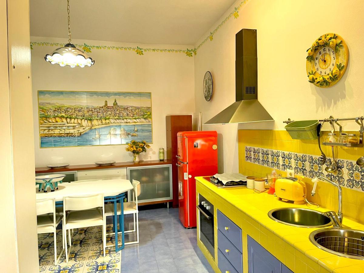 Appartement La Finestra Sul Duomo, Amalfi Coast à Vietri Extérieur photo