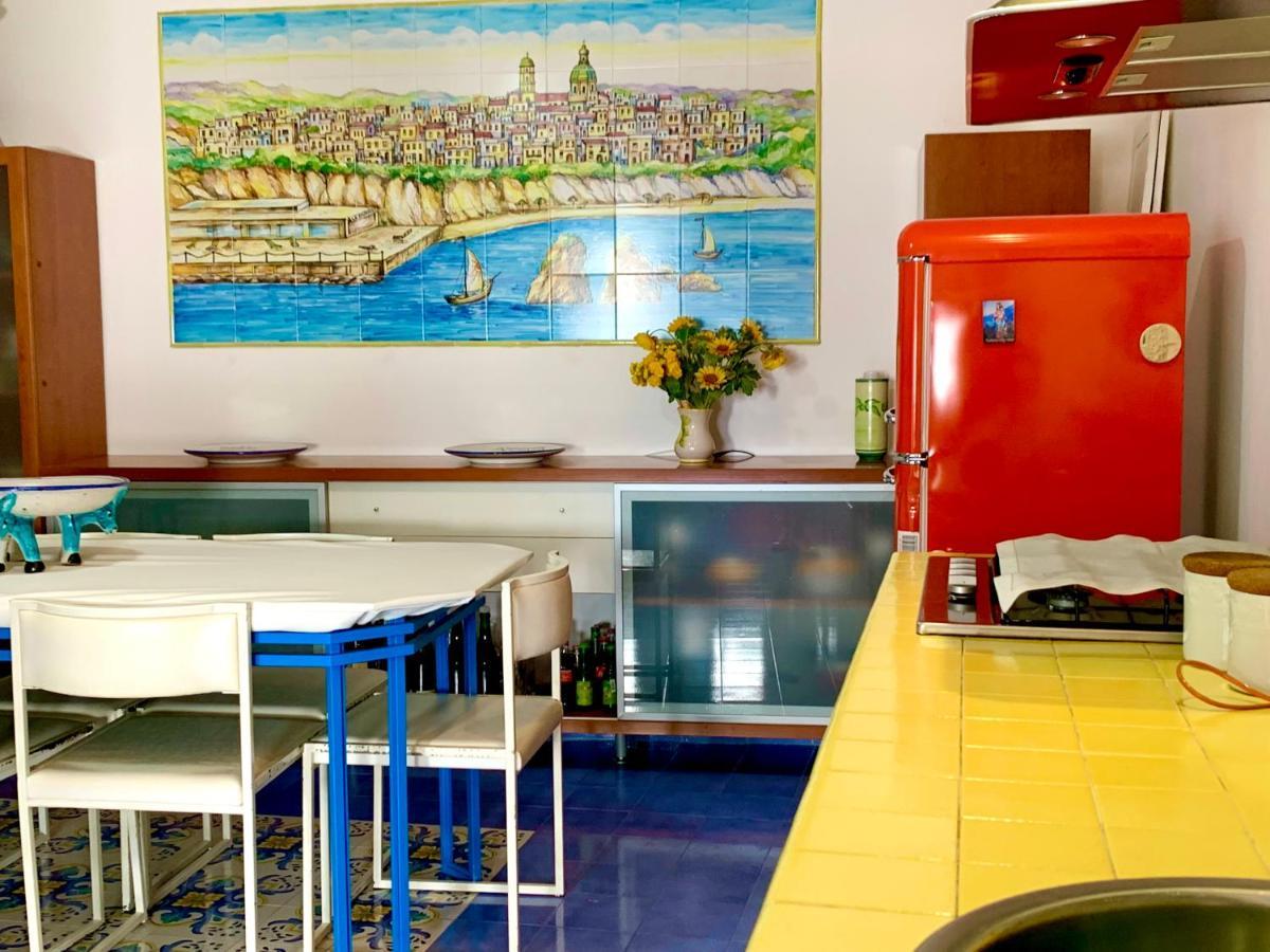 Appartement La Finestra Sul Duomo, Amalfi Coast à Vietri Extérieur photo