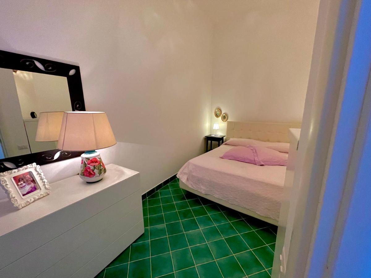 Appartement La Finestra Sul Duomo, Amalfi Coast à Vietri Extérieur photo